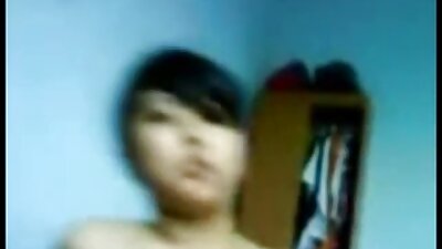 A Hot ingyenes pornóvideók Teen annyira megijedt egy mutáns kakas miatt